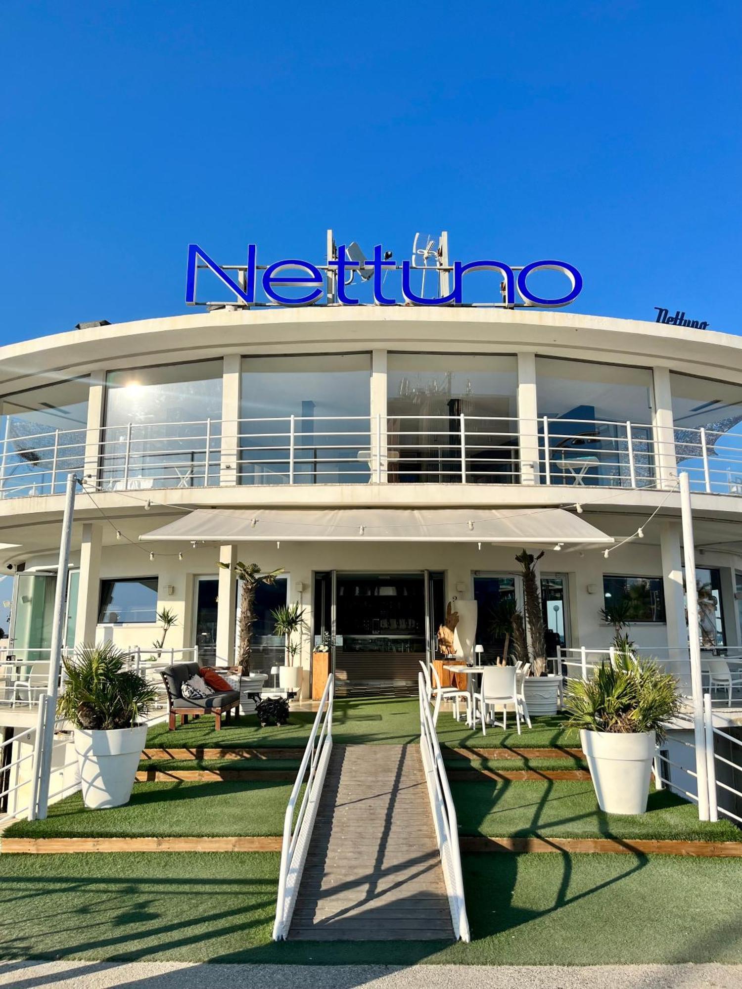 Hotel Columbia Frontemare Rimini Exteriör bild